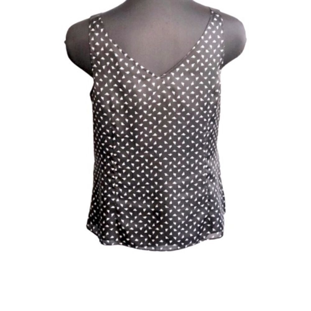 WHBM Floral Ruffle Front Top - Picture 4 of 9